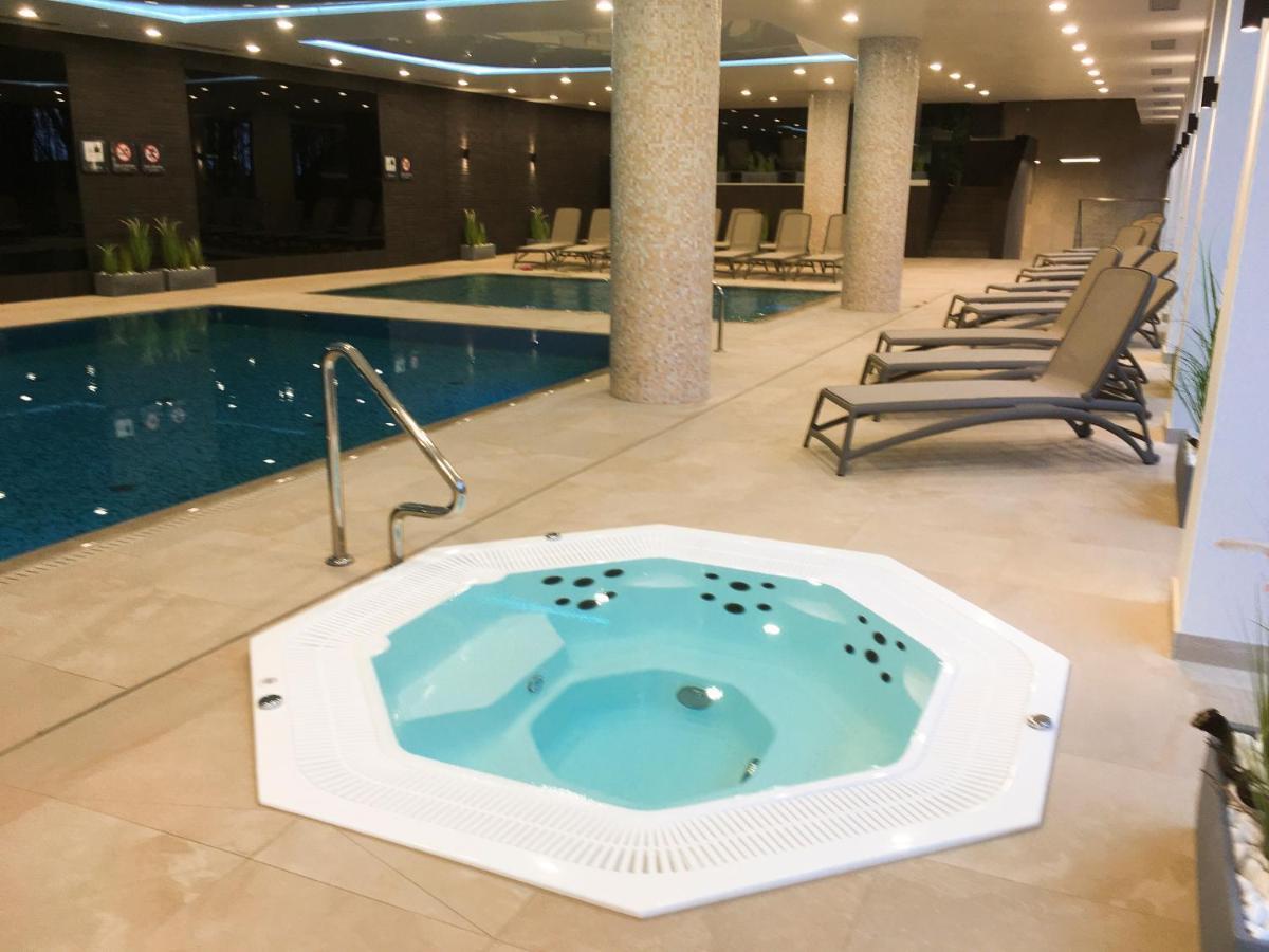 Nadmorskie Tarasy Apartament Park I Morze Kołobrzeg Exterior foto